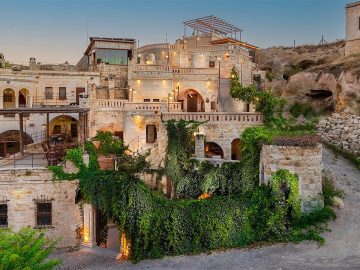 cappadocia travellers, cappadocia balloon tour, cappadocia tours, cappadocia honeymoon, cappadocia balloon flights, cappadocia trip, cappadocia hotels, cappadocia travel, cappadocia jeep, cappadocia red tour, cappadocia green tour, cappadocia turkey